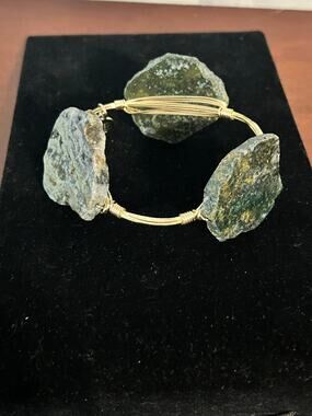 Bourbon & Boweties BB Jadeite Stone Gold Plated Wire